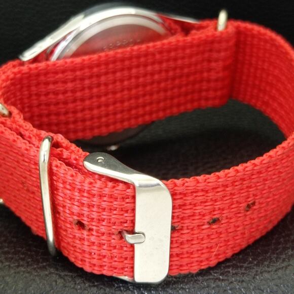 Vintage 1982 Fortis Manual Mens Silver Watch W/Nato Strap & Red accents - Picture 2 of 9